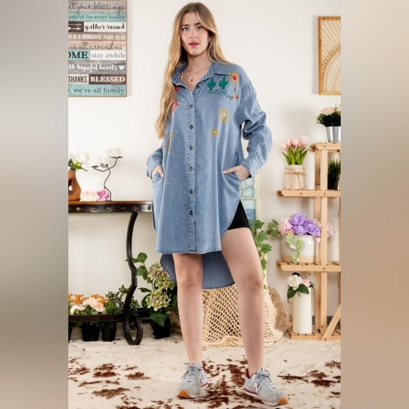 4-0131 *Boutique* Western Boho Embroidered Cactus hippie bus button down tunic - Picture 4 of 5